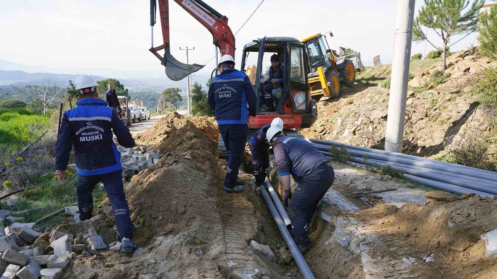 Kavaklıdere Çamlıyurt Mahallesi’nde içme suyu iletim hattı yenilendi