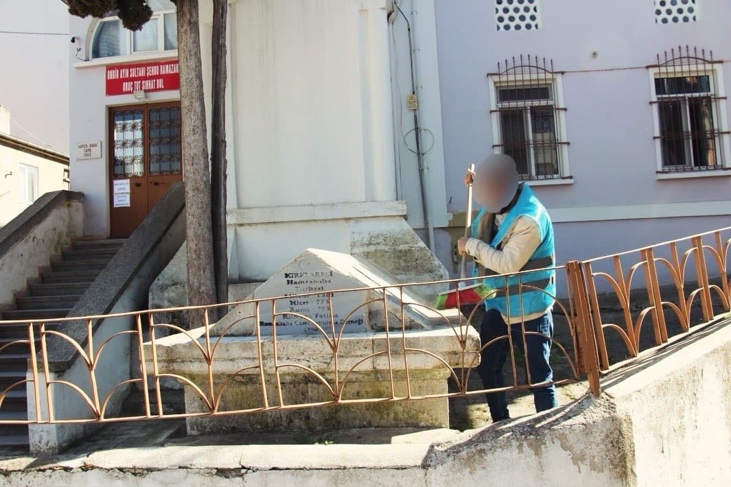 Kırklareli’nde denetimli serbestlik hükümlülerinden cami temizliği