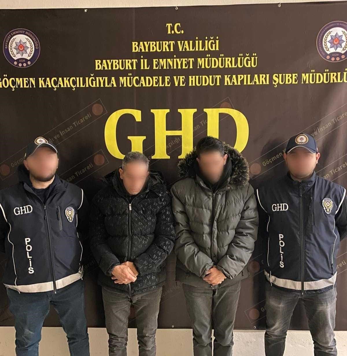 Bayburt’ta göçmen kaçakçılığı operasyonunda 5 düzensiz göçmen ile 5 şüpheli yakalandı