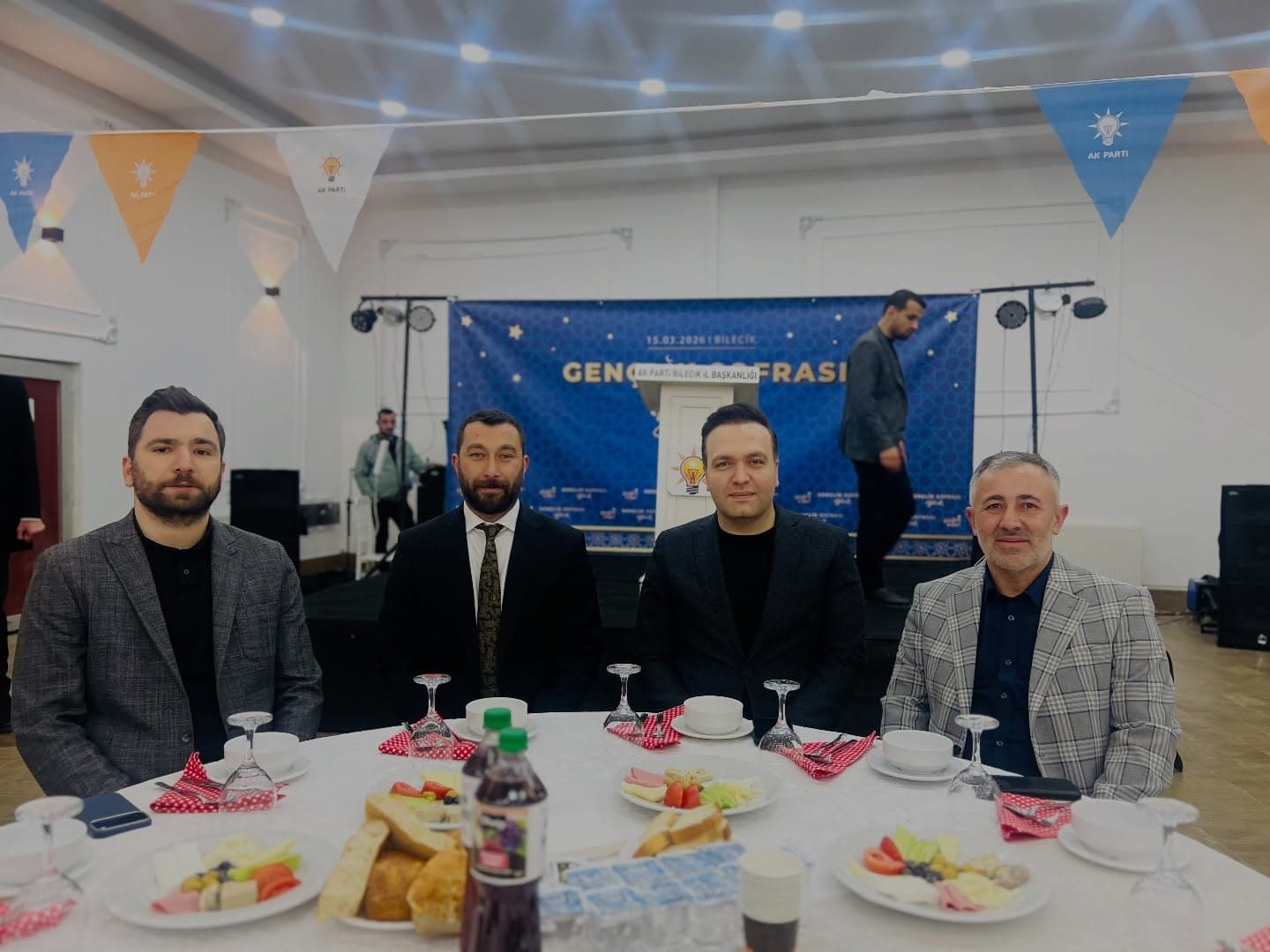 AK Parti Gençlik Kolları Genel Başkanı Yusuf İbiş Bilecik’te gençlerle buluştu