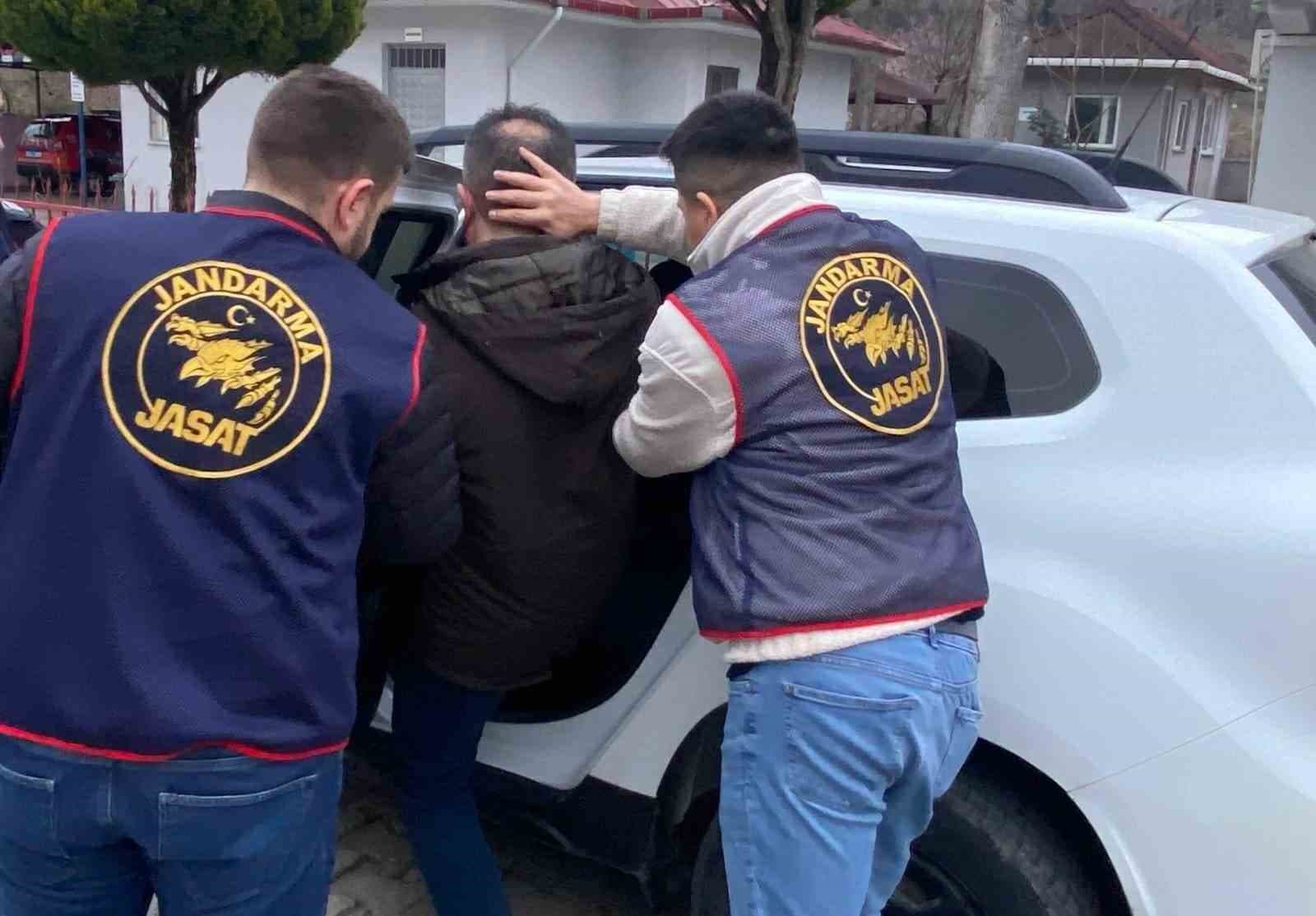 Ordu’da jandarma aranan 49 şüpheliyi yakaladı: 19 tutuklama