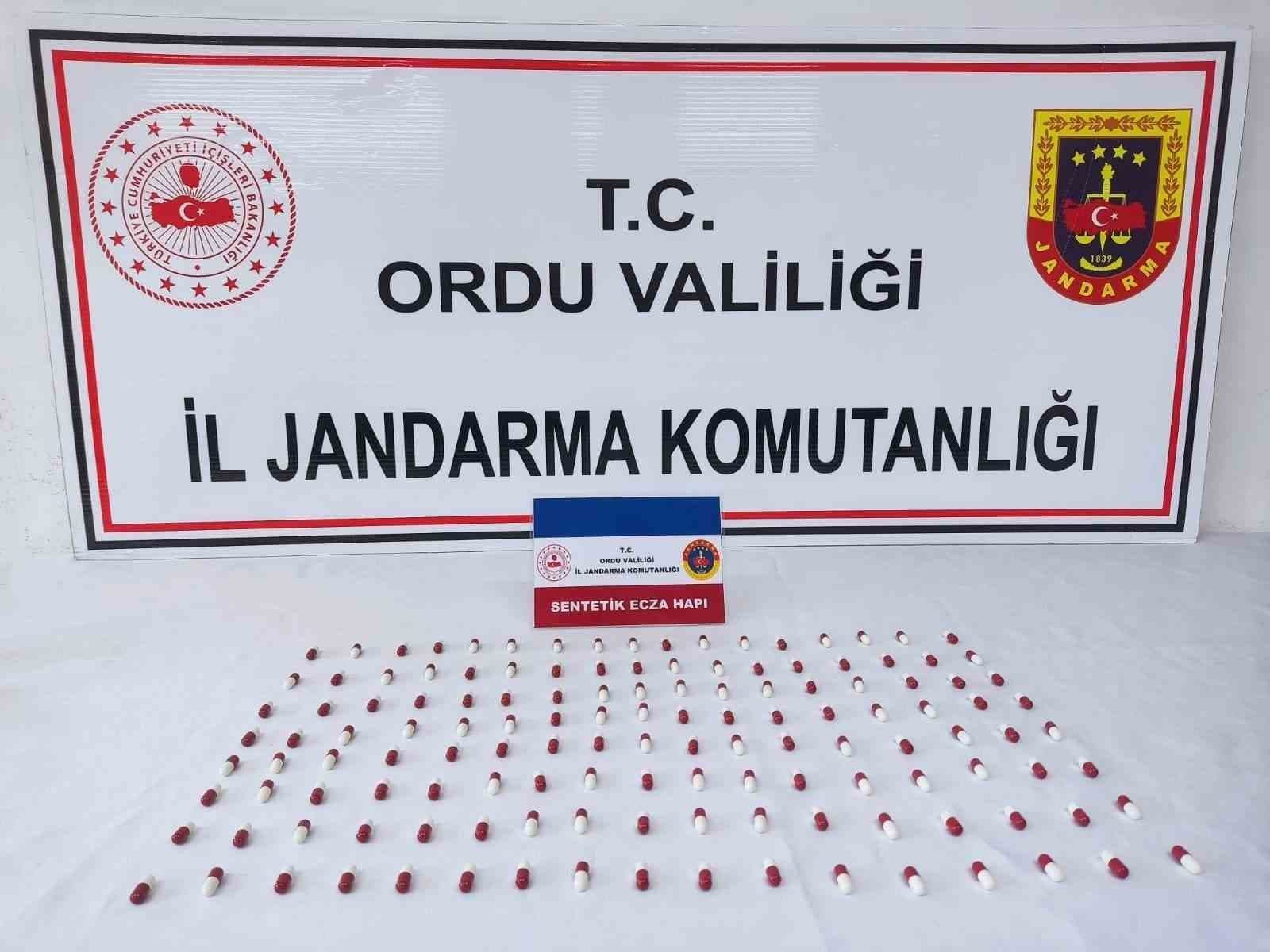 Ordu’da jandarma aranan 49 şüpheliyi yakaladı: 19 tutuklama