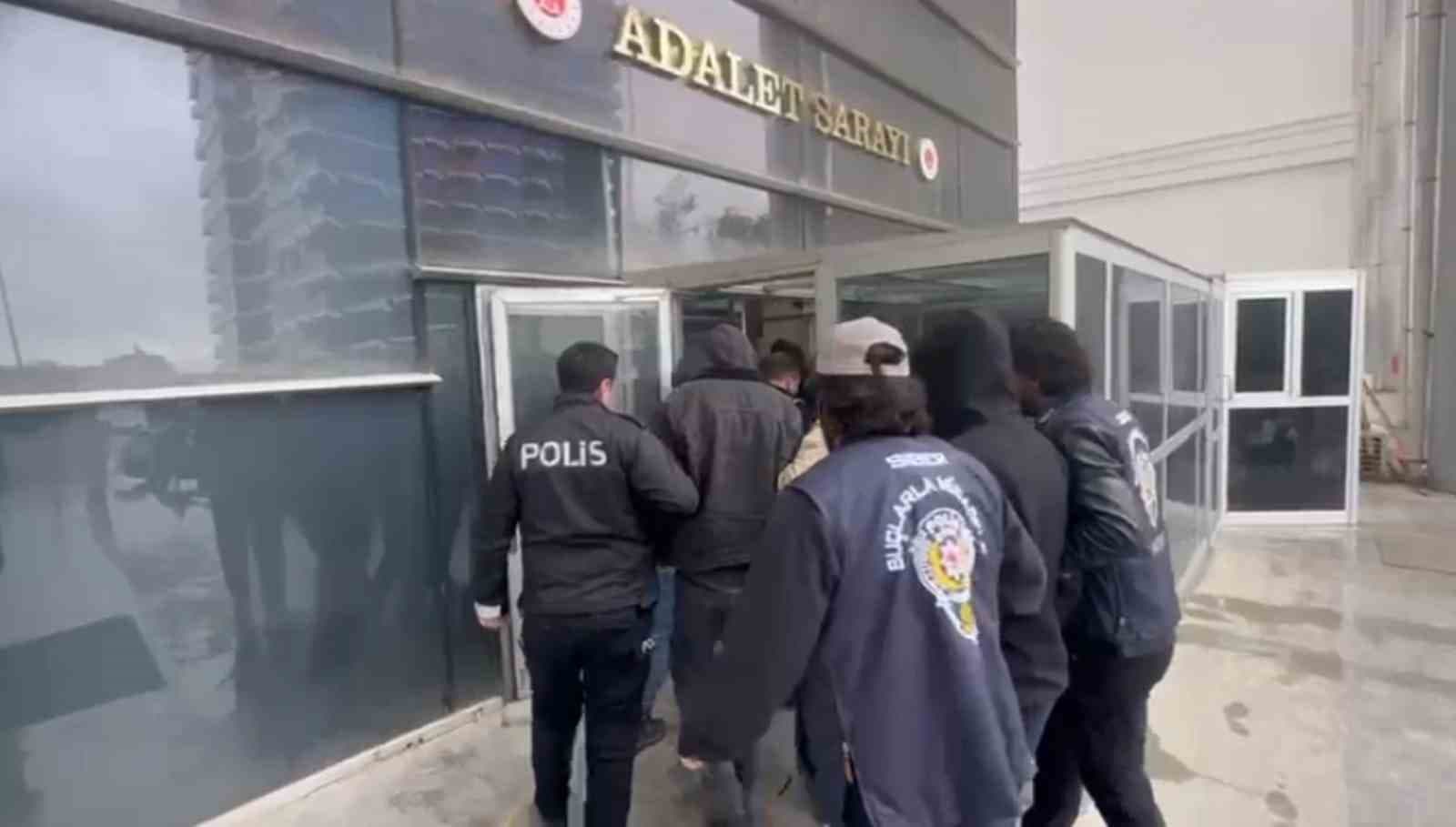 Defne’de bahis oynayanlara suçüstü; 4 gözaltı