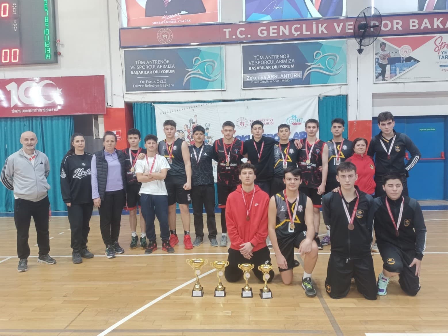 Basketbolda şampiyonlar belli oldu