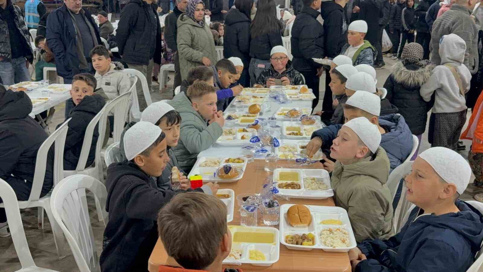 Yenice Müftülüğü’nden gençlik şöleni ve iftar