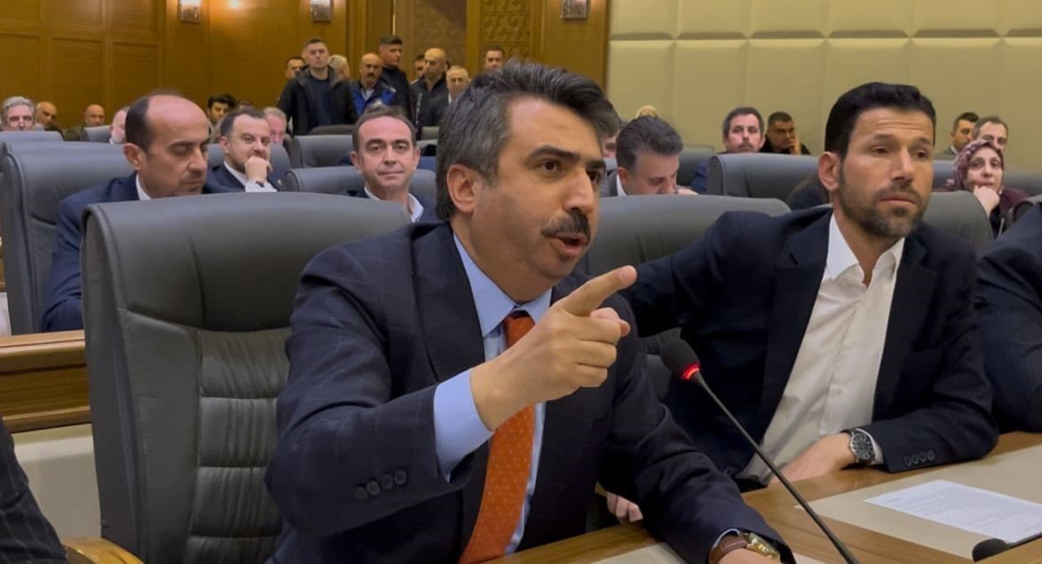 Bursa Büyükşehir Meclisi’nde ‘su zammı’ tekrar gündeme geldi, tansiyon yükseldi