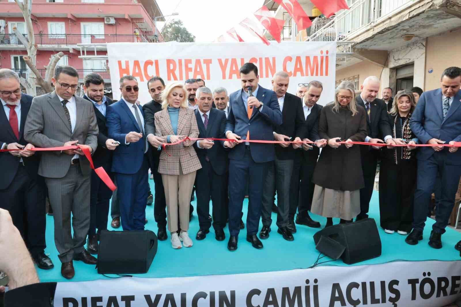 Menemen’de Kadir Gecesi’ne özel 15 bin kişilik iftar