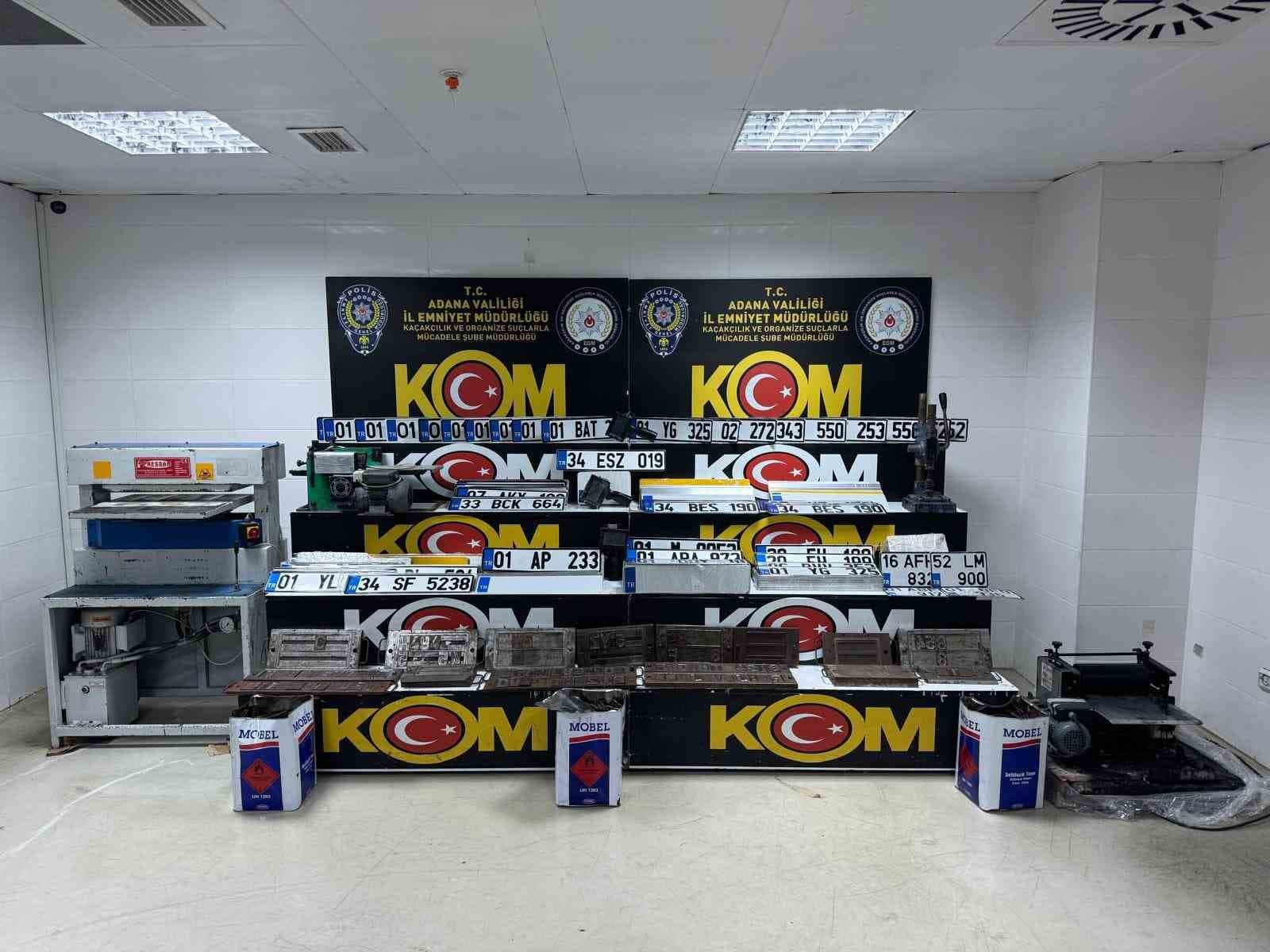 Merdiven altı plaka basım atölyelerine baskın: 4 tutuklama