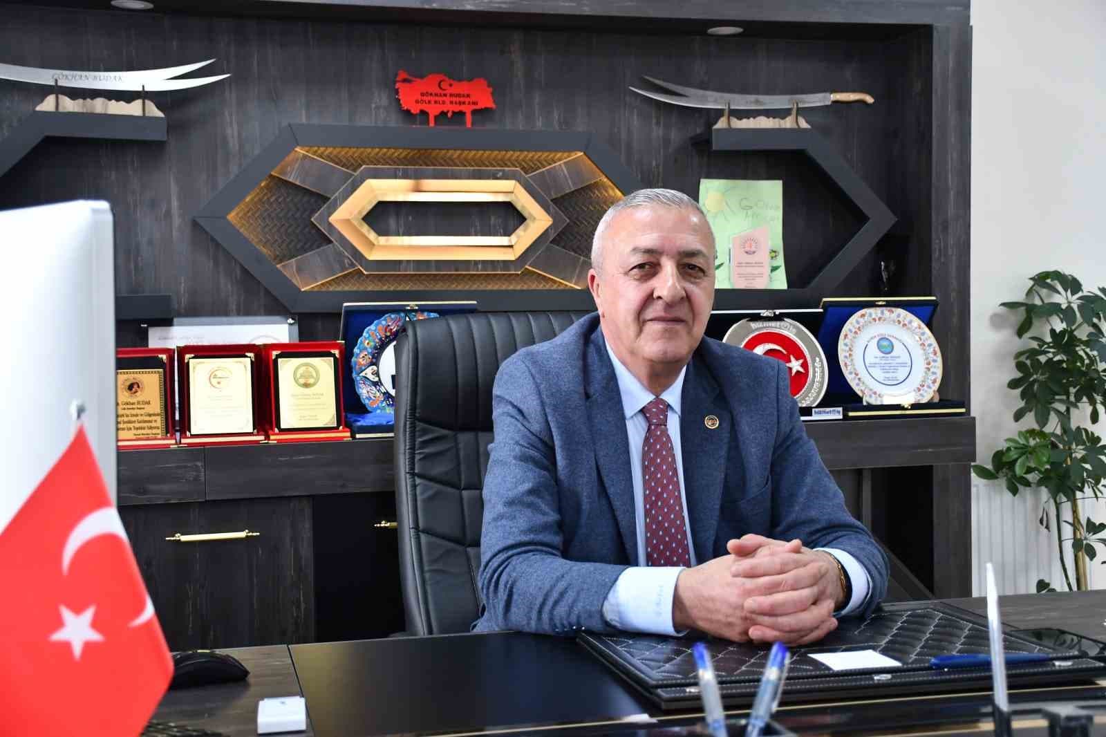 Göle Belediye Başkanı Budak: "Özgür Özel, eşime, ’Eşiniz dik durmadı, ben sizi milletvekili adayı yapayım’ şeklinde bir teklif iletti"