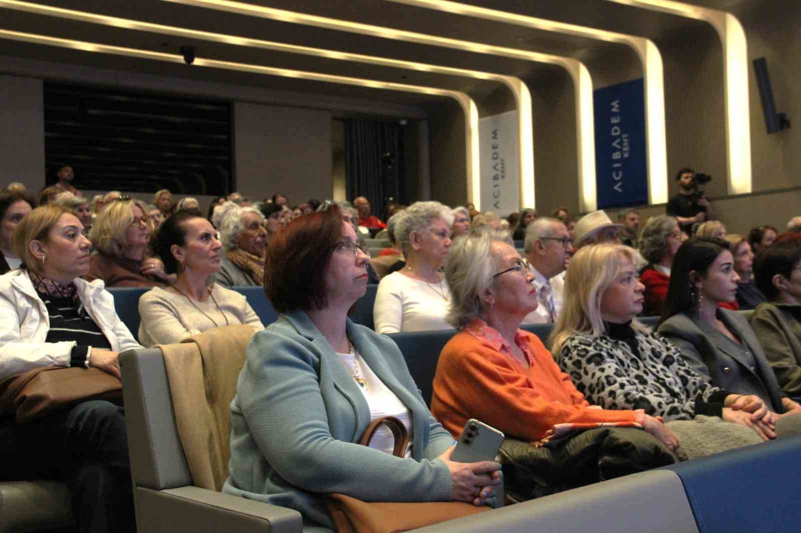 Alzheimer hastalarının üçte ikisini kadınlar oluşturuyor
