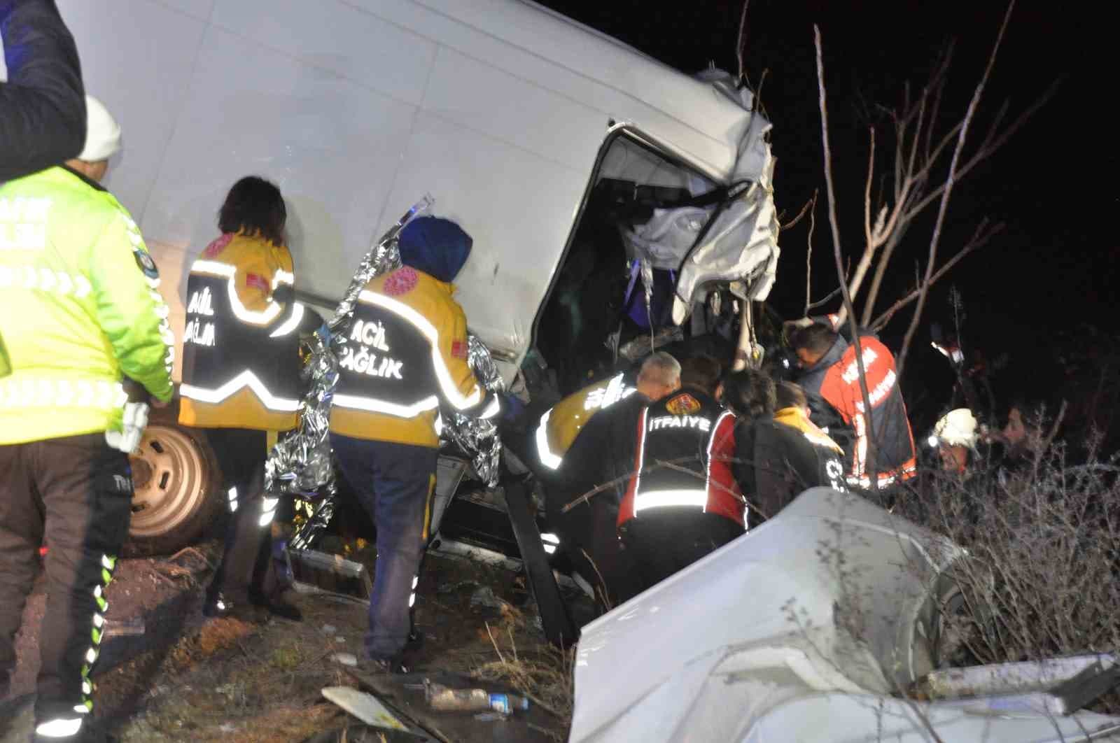 Edirne’de feci kaza: 2 ölü, 1 yaralı