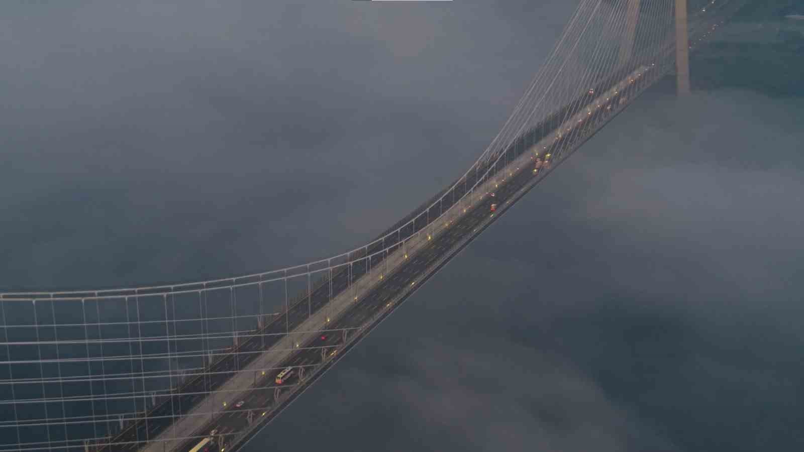 İstanbul’da sabahın ilk ışıklarıyla mest eden görüntü