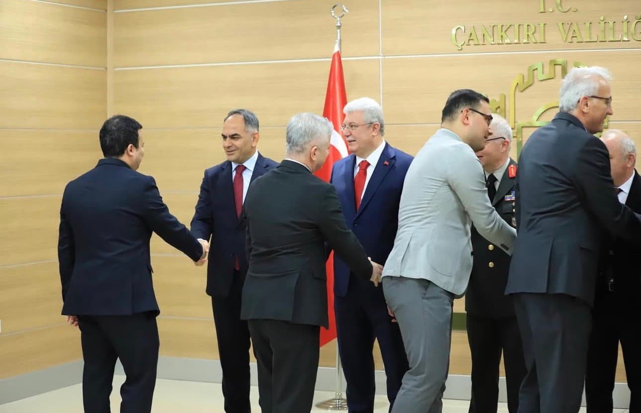 Çankırı’da protokol ile vatandaşlar bayramlaştı