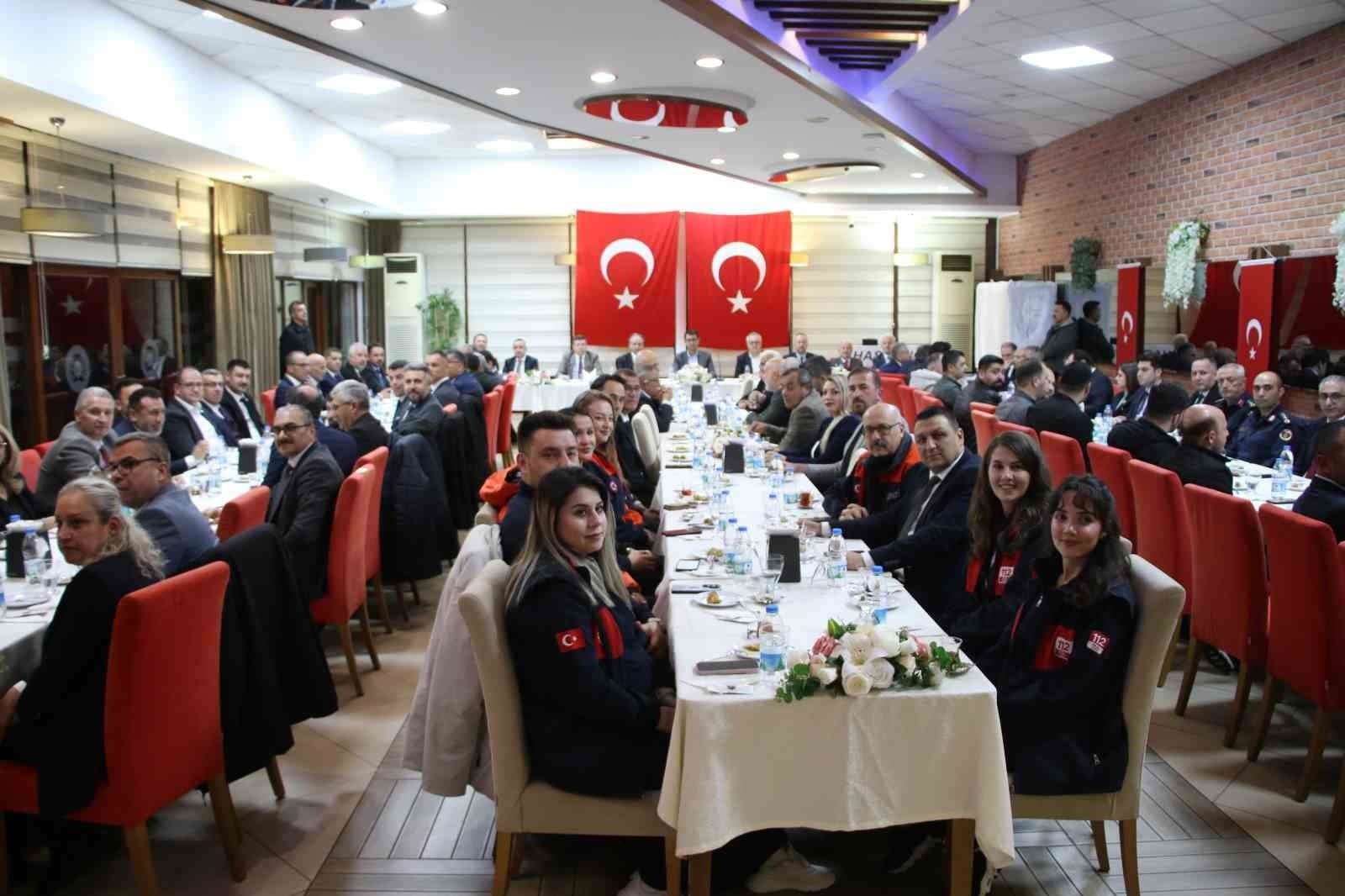 Uşak protokolü bayramlaşma töreninde buluştu