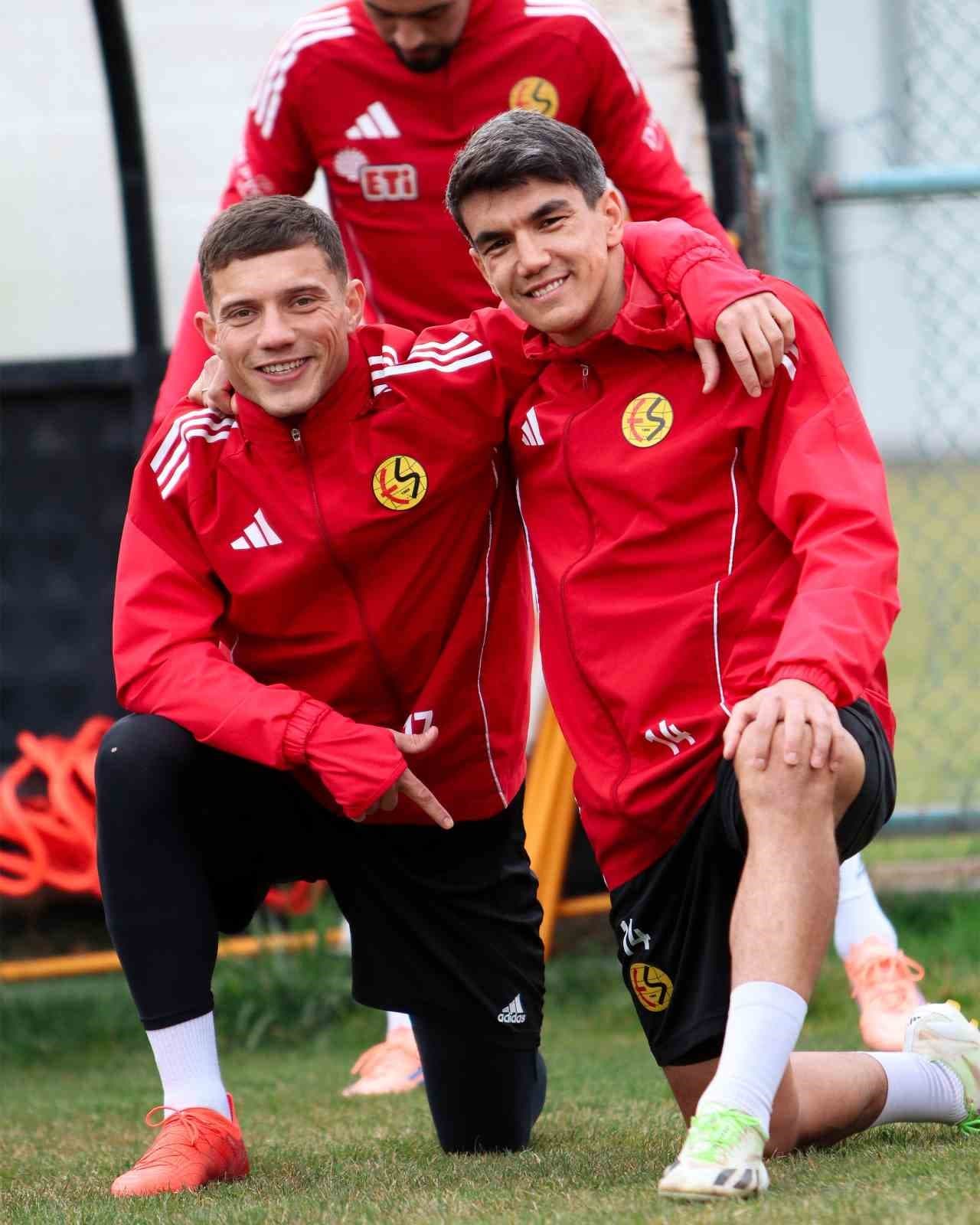 Eskişehirspor’un Tire 2021 FK maçı için hazırlıkları sürüyor