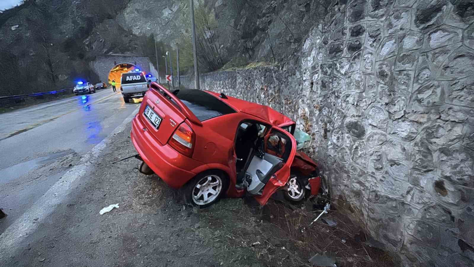 Karabük’te feci kaza: 1 ölü, 5 yaralı