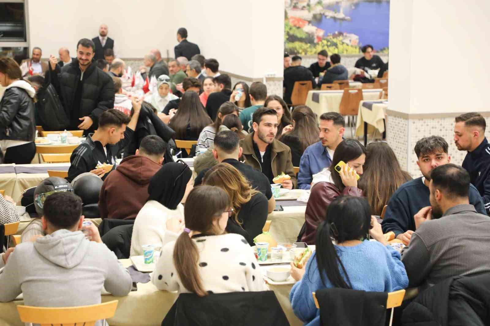 BARÜ’lü öğrenciler Ramazan ayı boyunca iftar sofrasında bir araya geldi