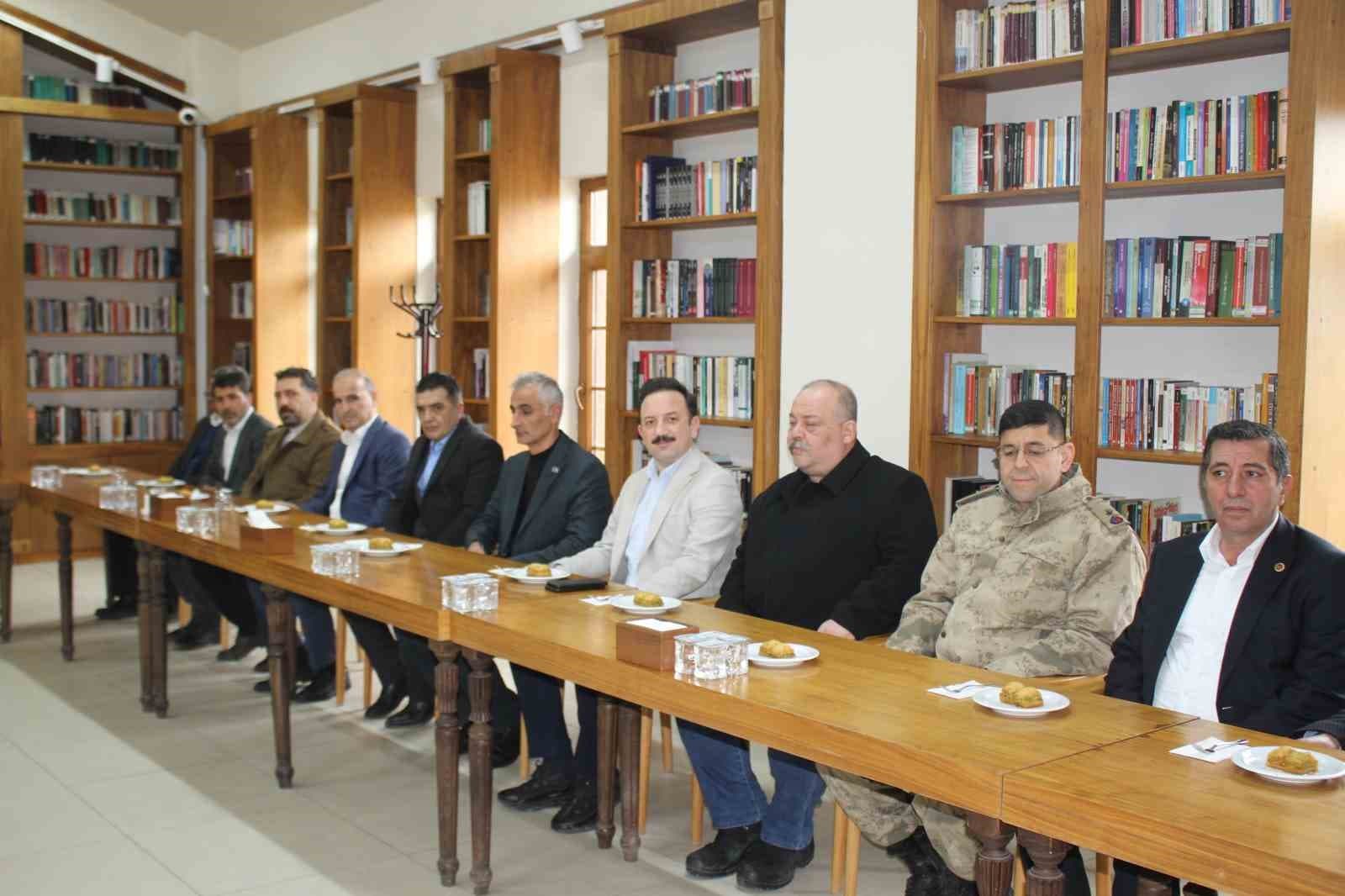 Malazgirt’te bayramlaşma töreni düzenlendi