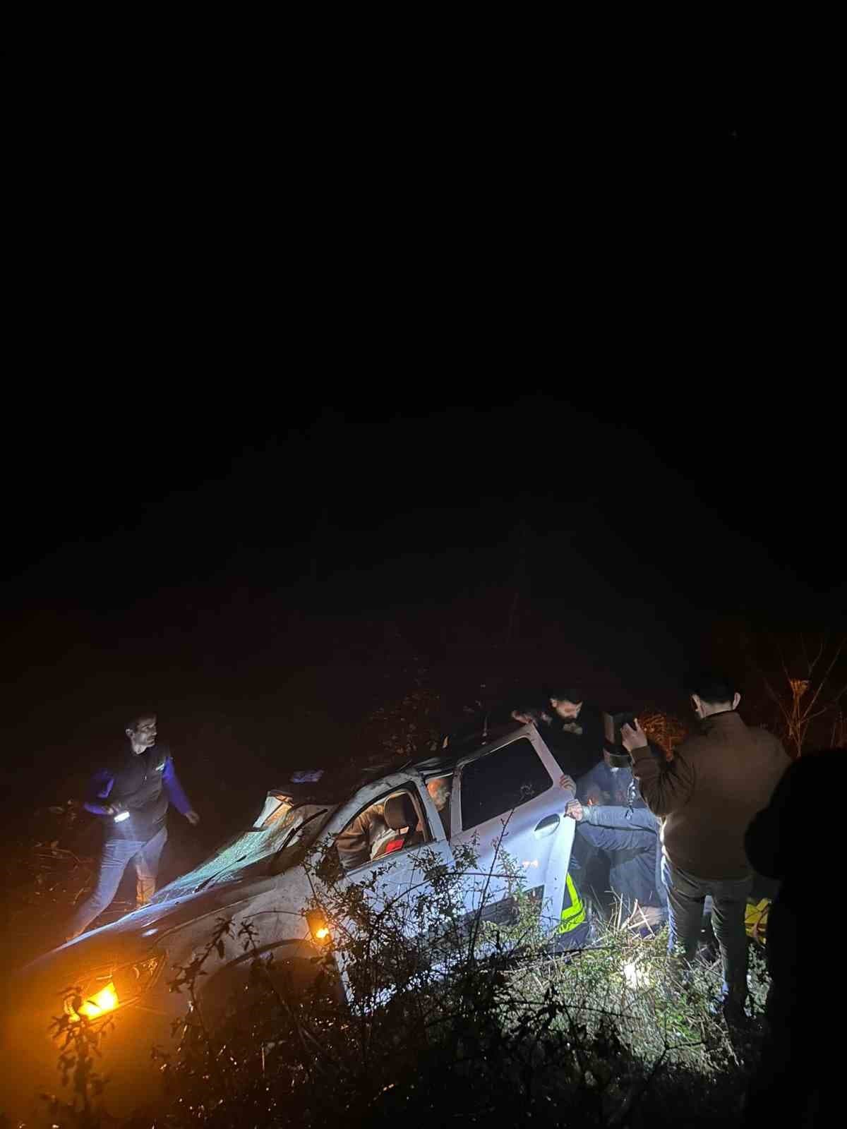 Sinop’ta otomobil uçuruma yuvarlandı: 7 yaralı