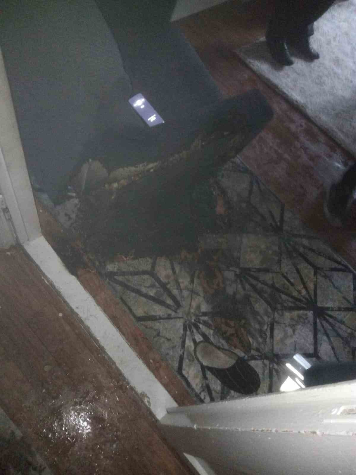 Van’da ev yangını