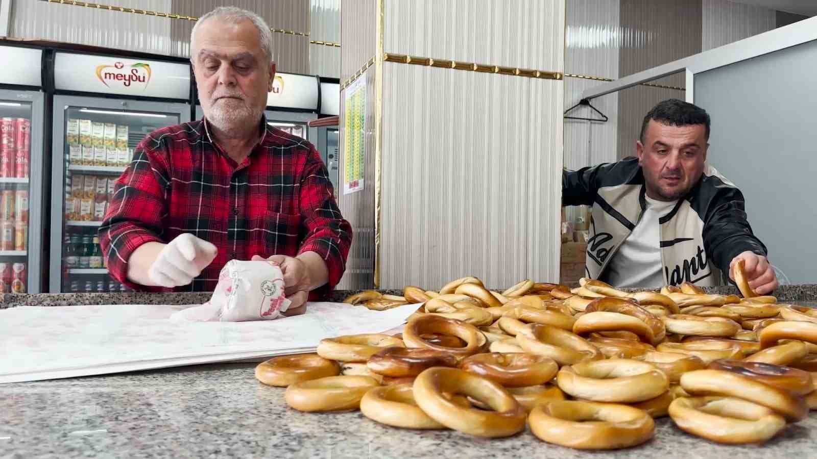 Rizelilerin vazgeçilmezi ’susamsız simit’ Cumhurbaşkanı Erdoğan’la gündeme geldi