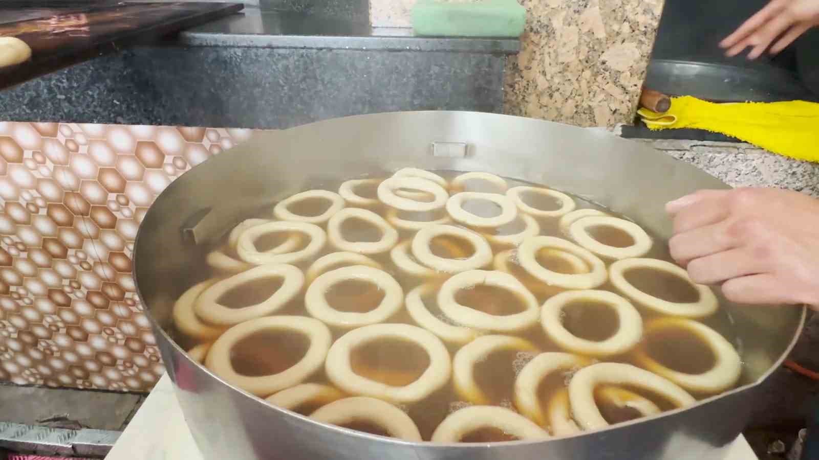 Rizelilerin vazgeçilmezi ’susamsız simit’ Cumhurbaşkanı Erdoğan’la gündeme geldi