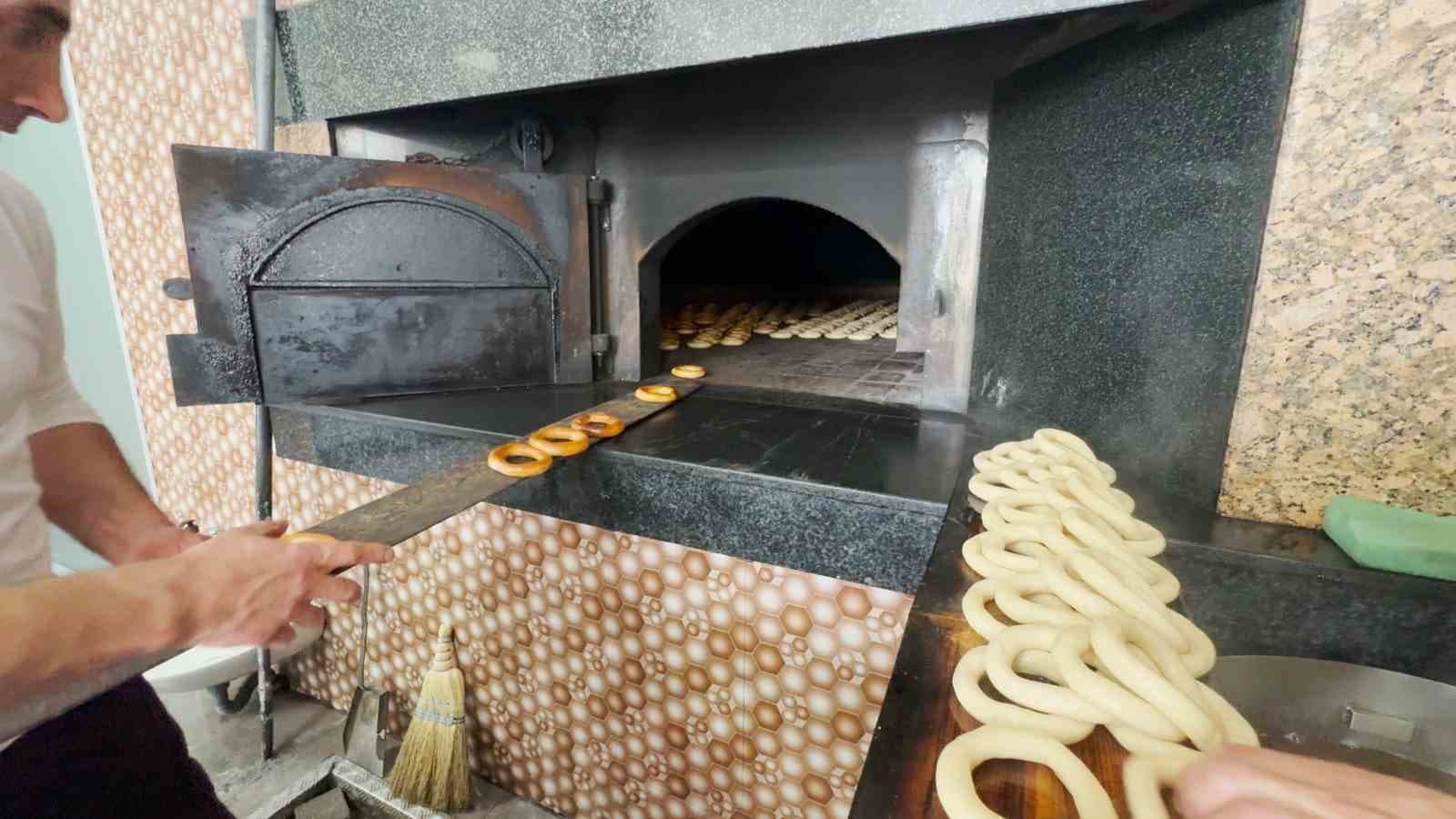 Rizelilerin vazgeçilmezi ’susamsız simit’ Cumhurbaşkanı Erdoğan’la gündeme geldi