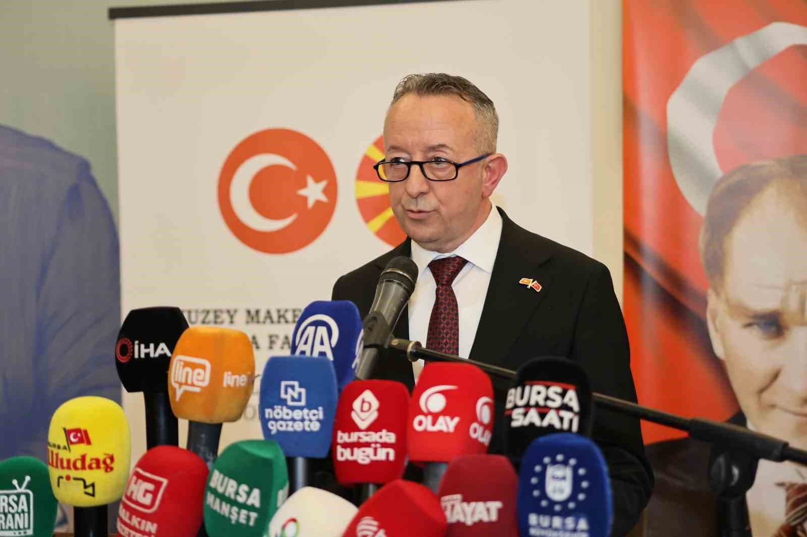 ‘Zer-i nab’ tezhip sergisi Bursa’da ziyarete açıldı