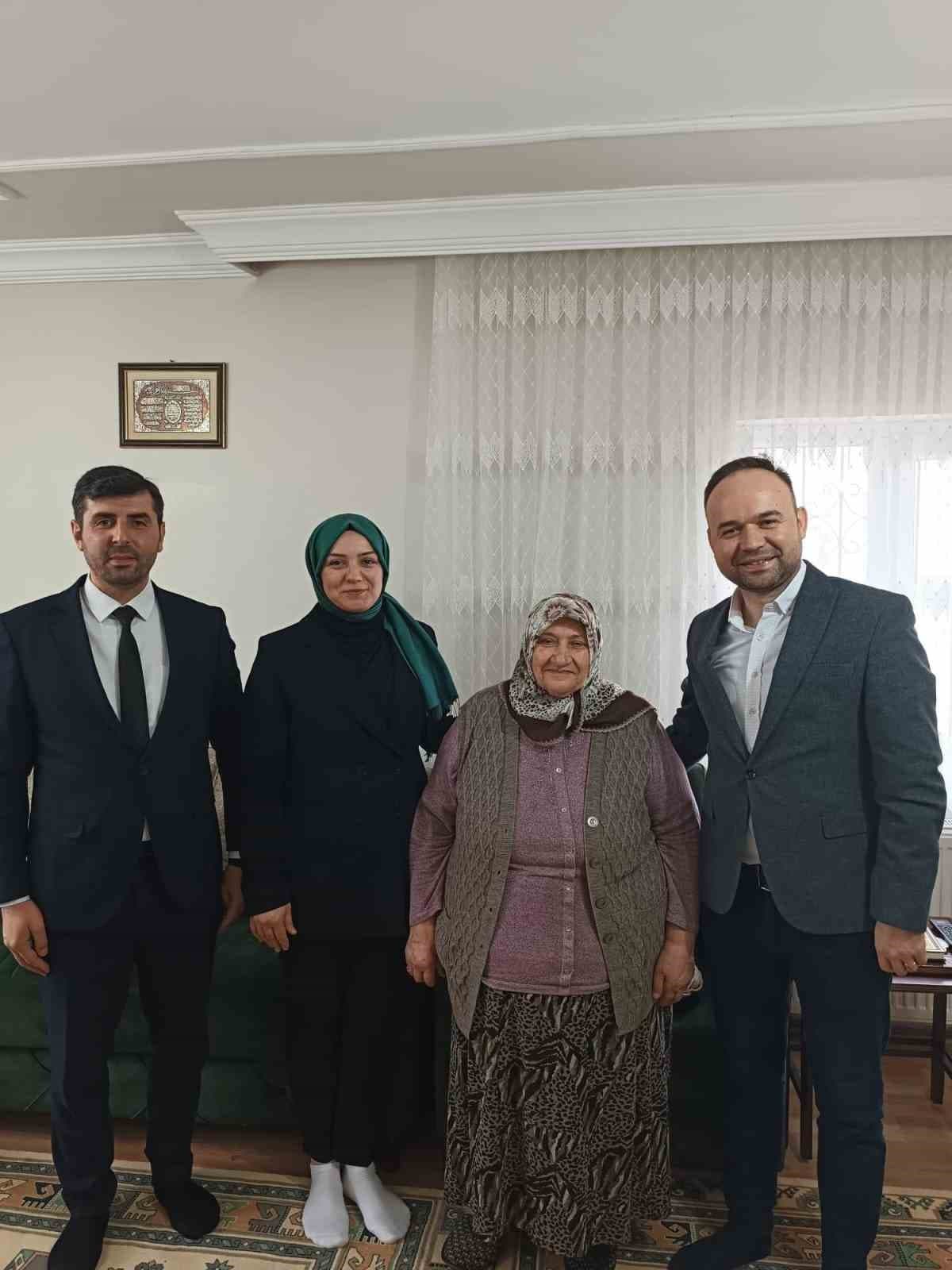 Erzincan Emniyetinden şehit ve gazi ailelerine bayram ziyareti