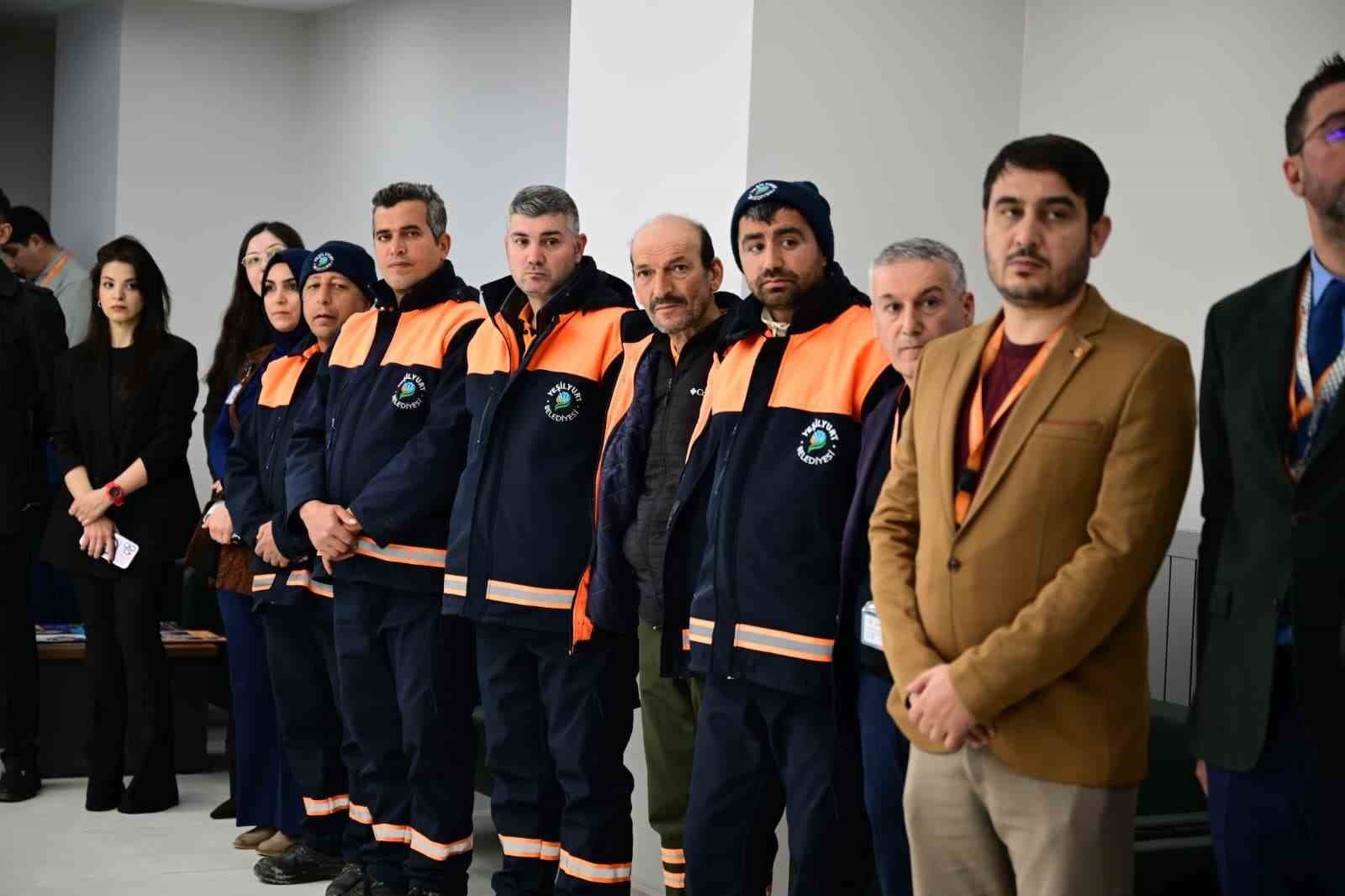 Başkan Geçit: "Başarılı hizmetlerimizin temelinde alın teriniz var"