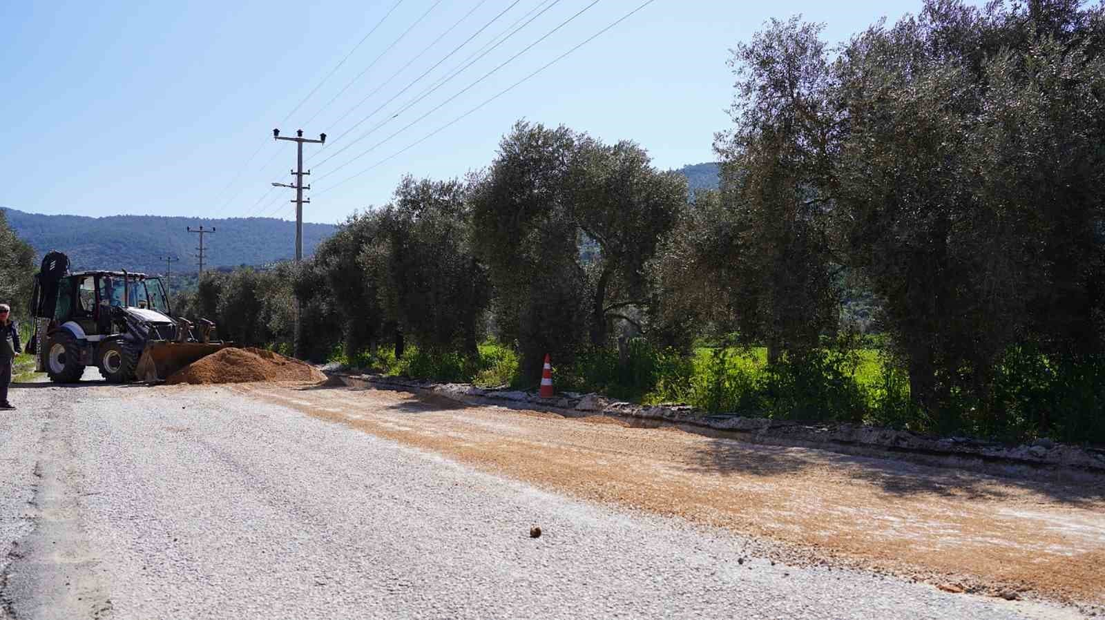 Milas Kemikler Mahallesi içme suyu hattı kamusal alana taşınıyor