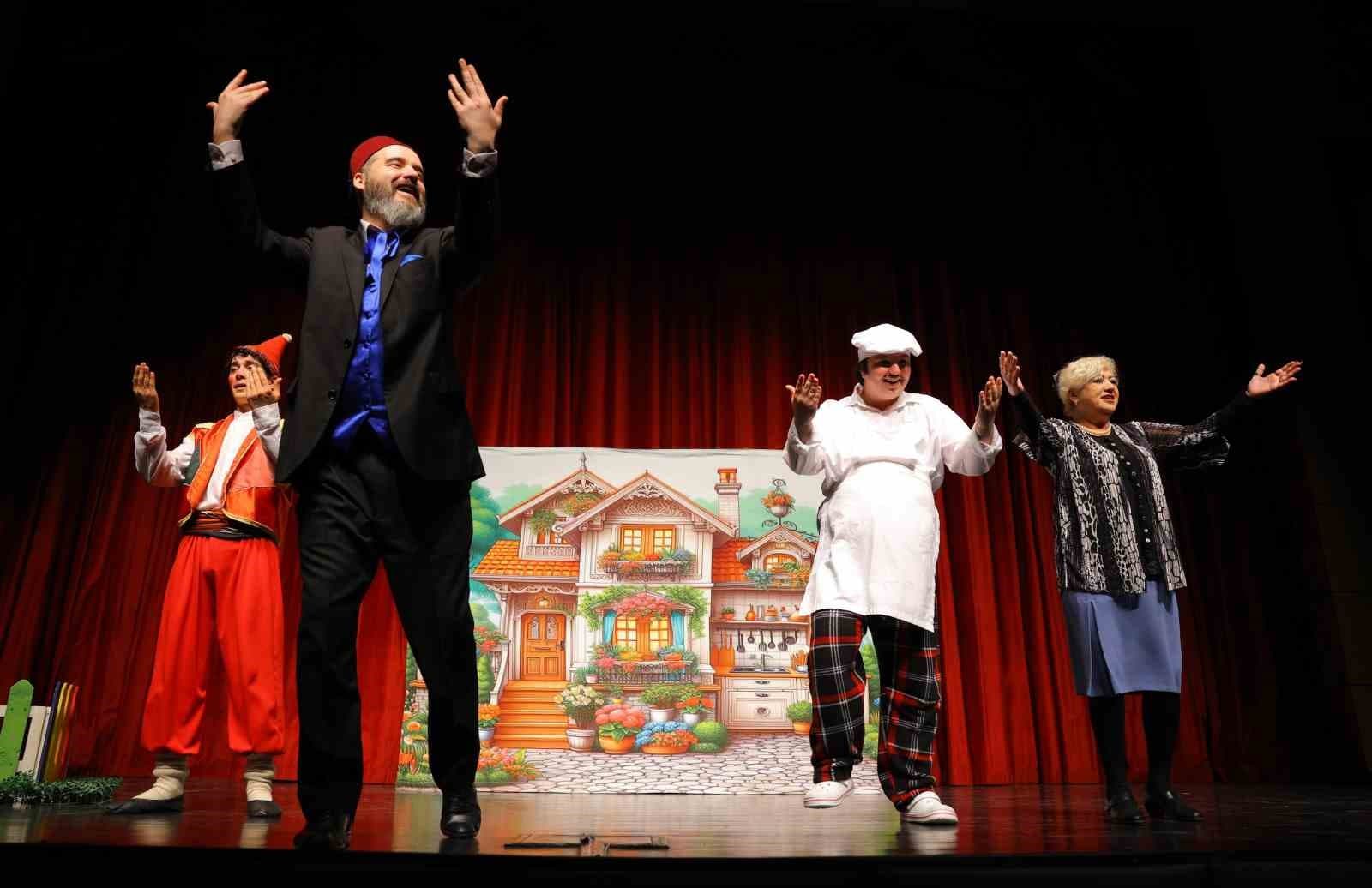 8. Samsun Uluslararası Tiyatro Festivali başladı