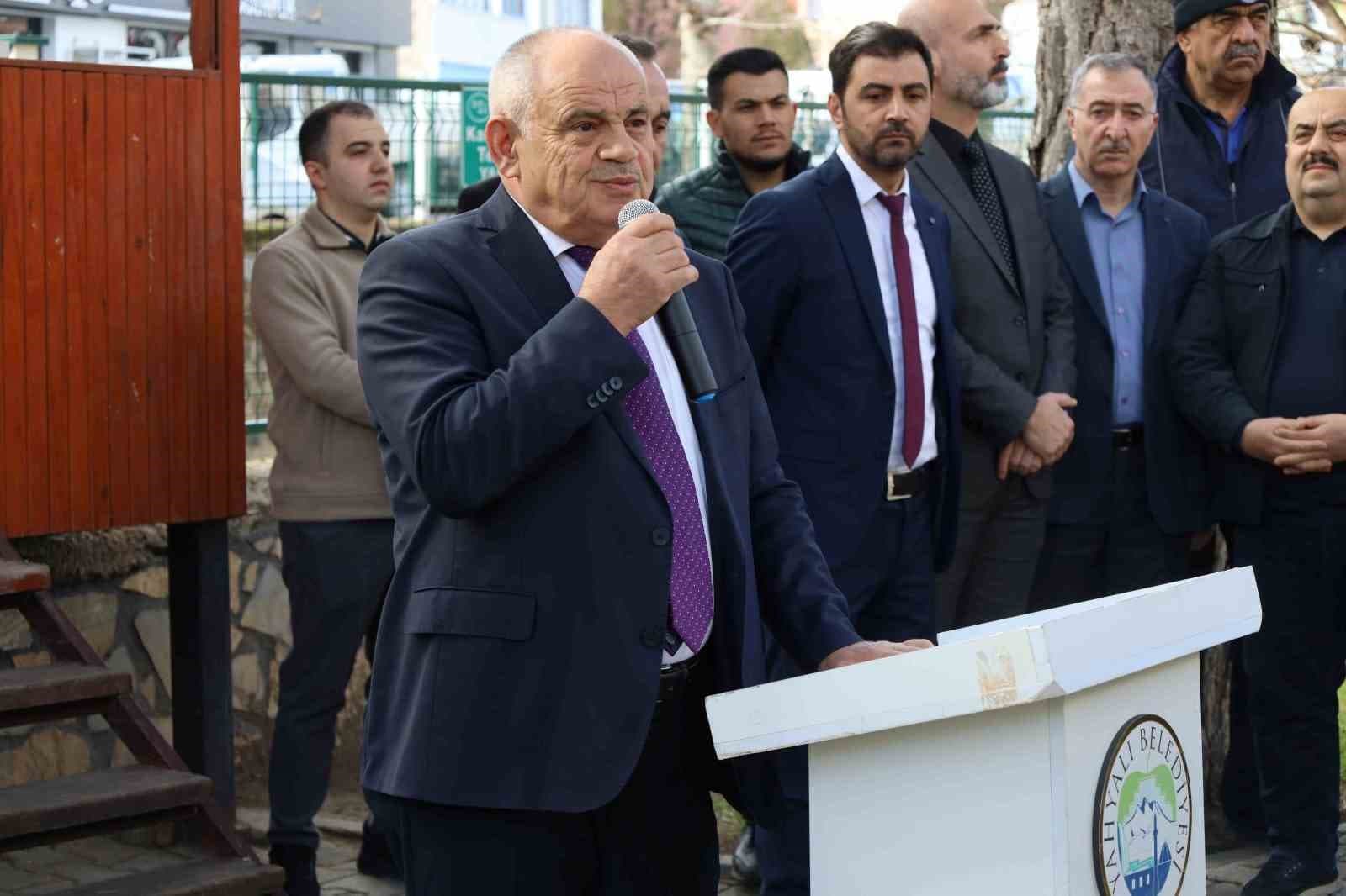 Başkan Öztürk belediye personelleri ile bayramlaştı