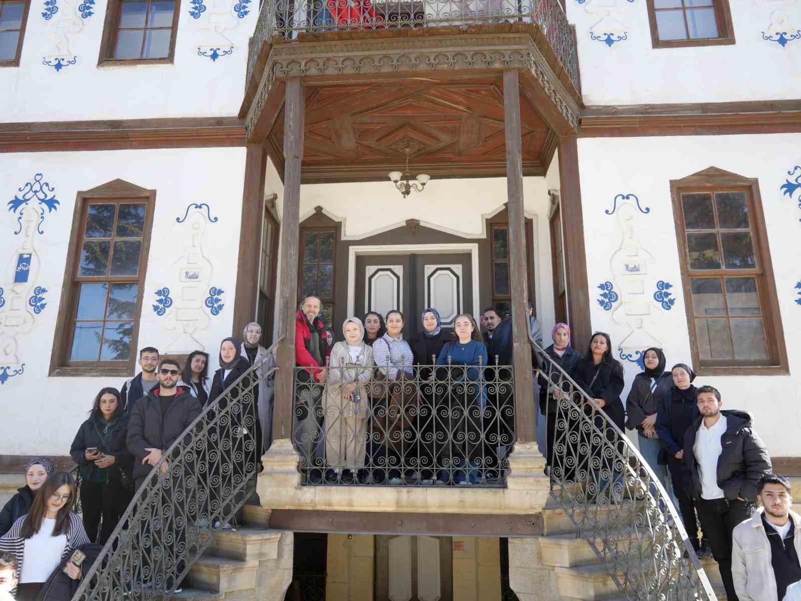 Üniversite öğrencileri Daday’ın tarihi mekanlarını ve turistik alanlarını gezdi