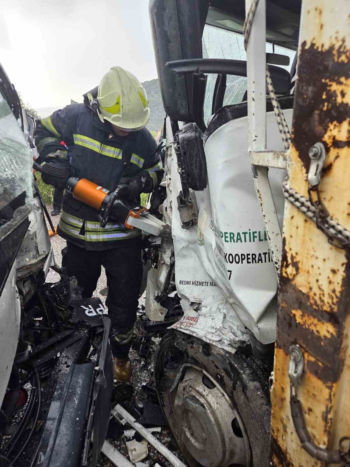 Milas’ta sıkışmalı kaza