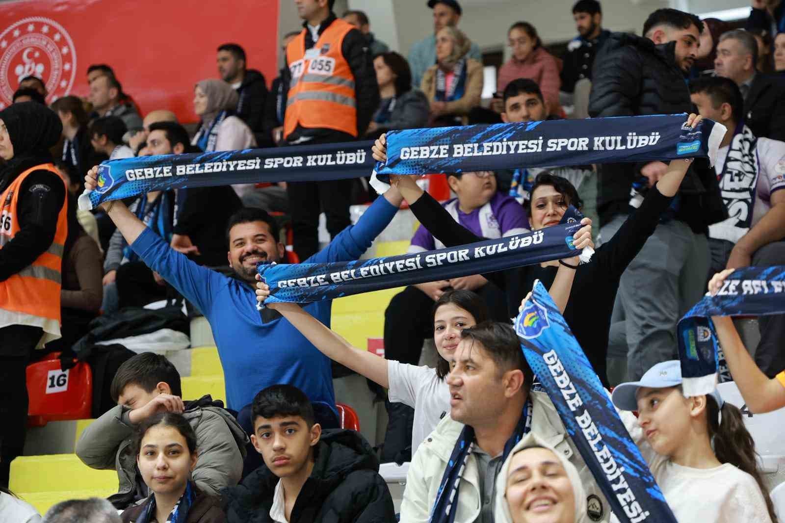 Gebze Belediyesi, Voleybol Efeler Ligi’nde normal sezonu 9. sırada tamamladı