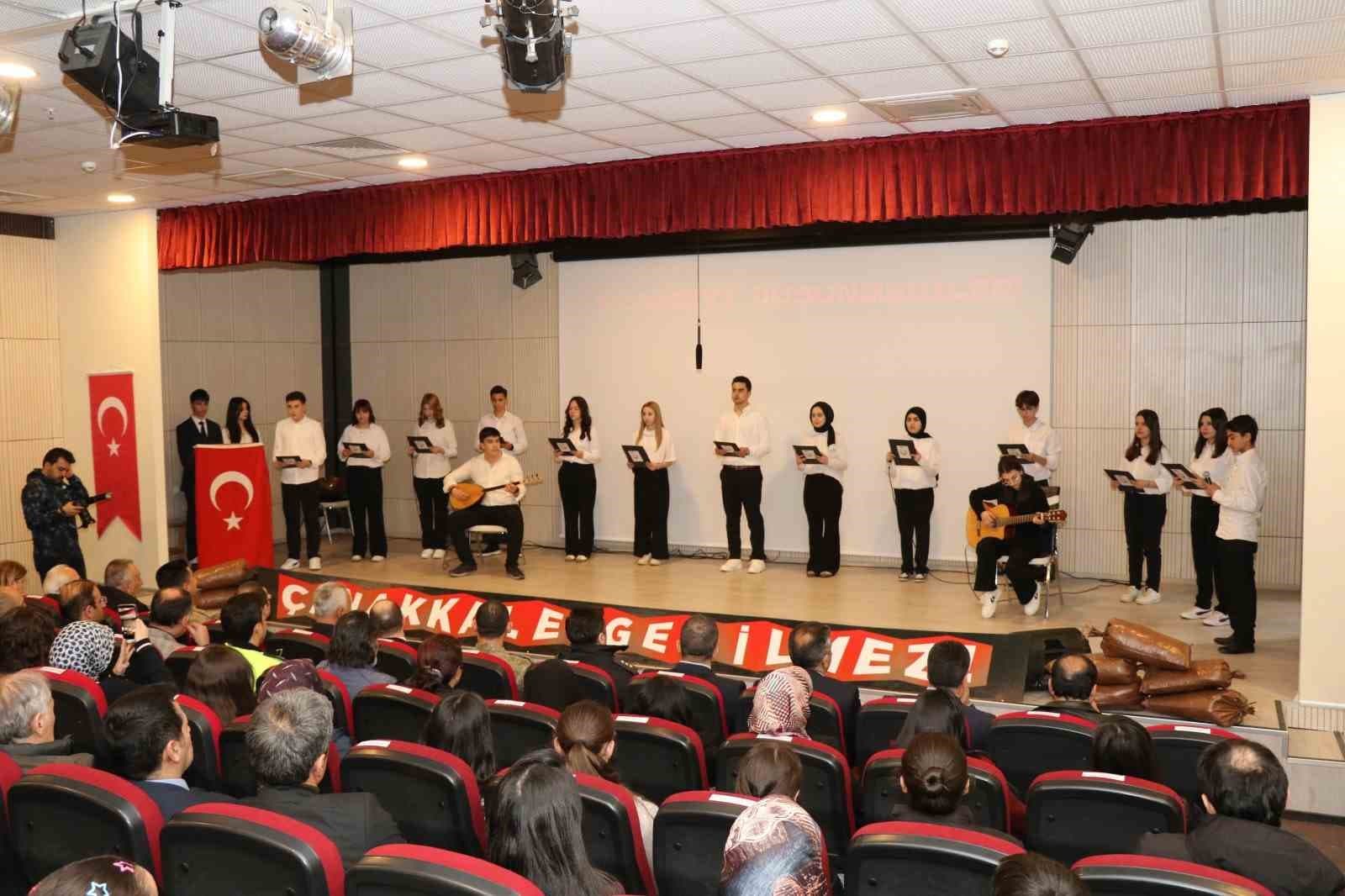 Oltu’da Çanakkale Şehitleri anıldı