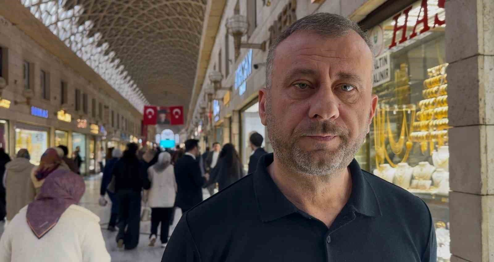 Altında bankalar ile canlı piyasadaki makas gramda 500 lirayı geçti