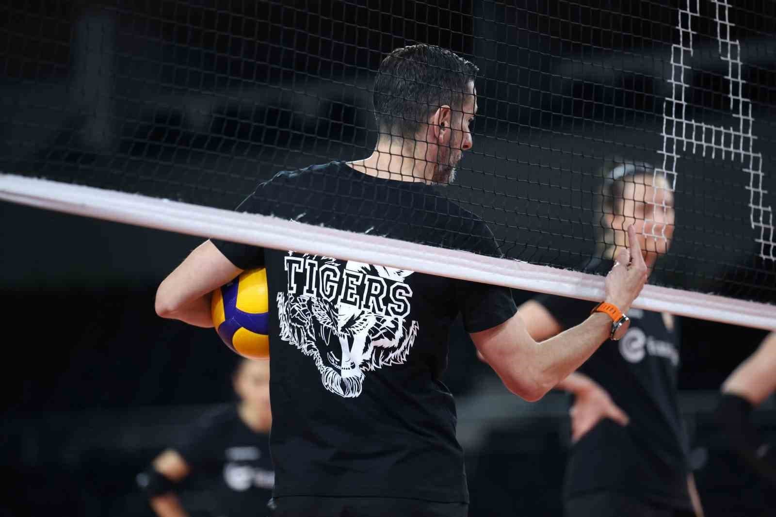 Eczacıbaşı Dynavit, Kupa Voley’de final hedefliyor