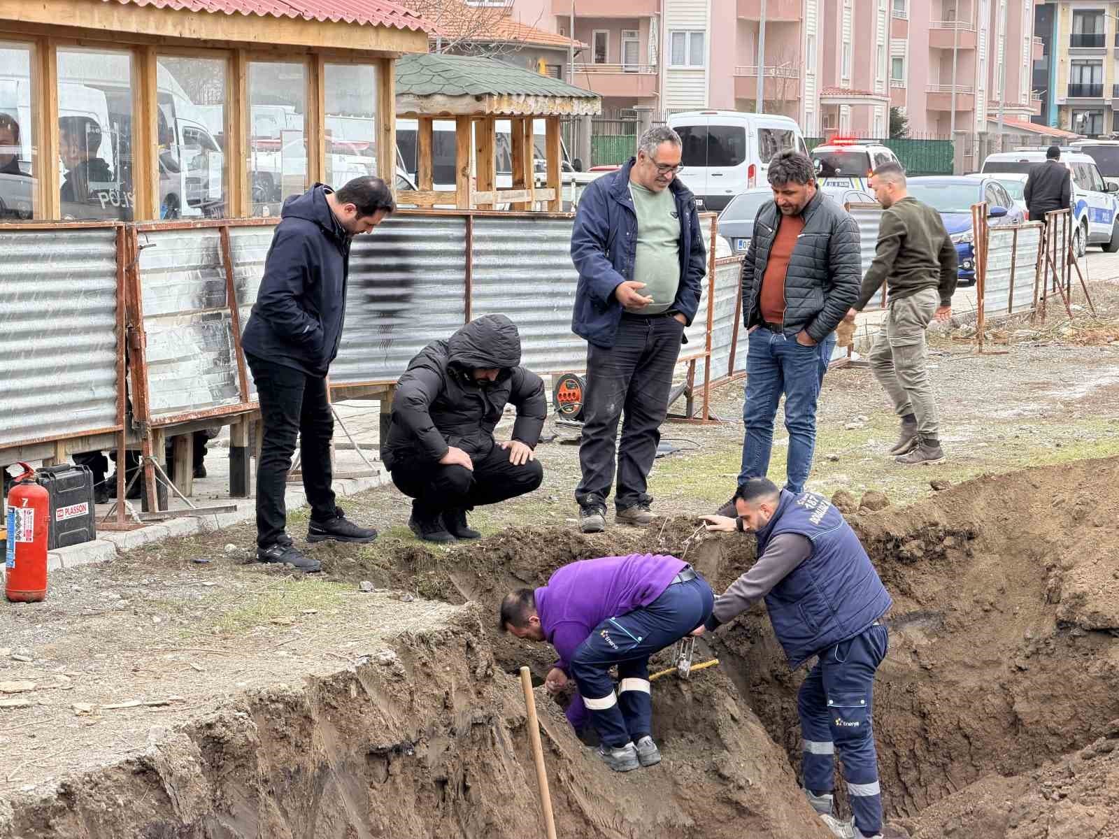 İnşaat alanında doğalgaz hattı koptu, ekipler seferber oldu