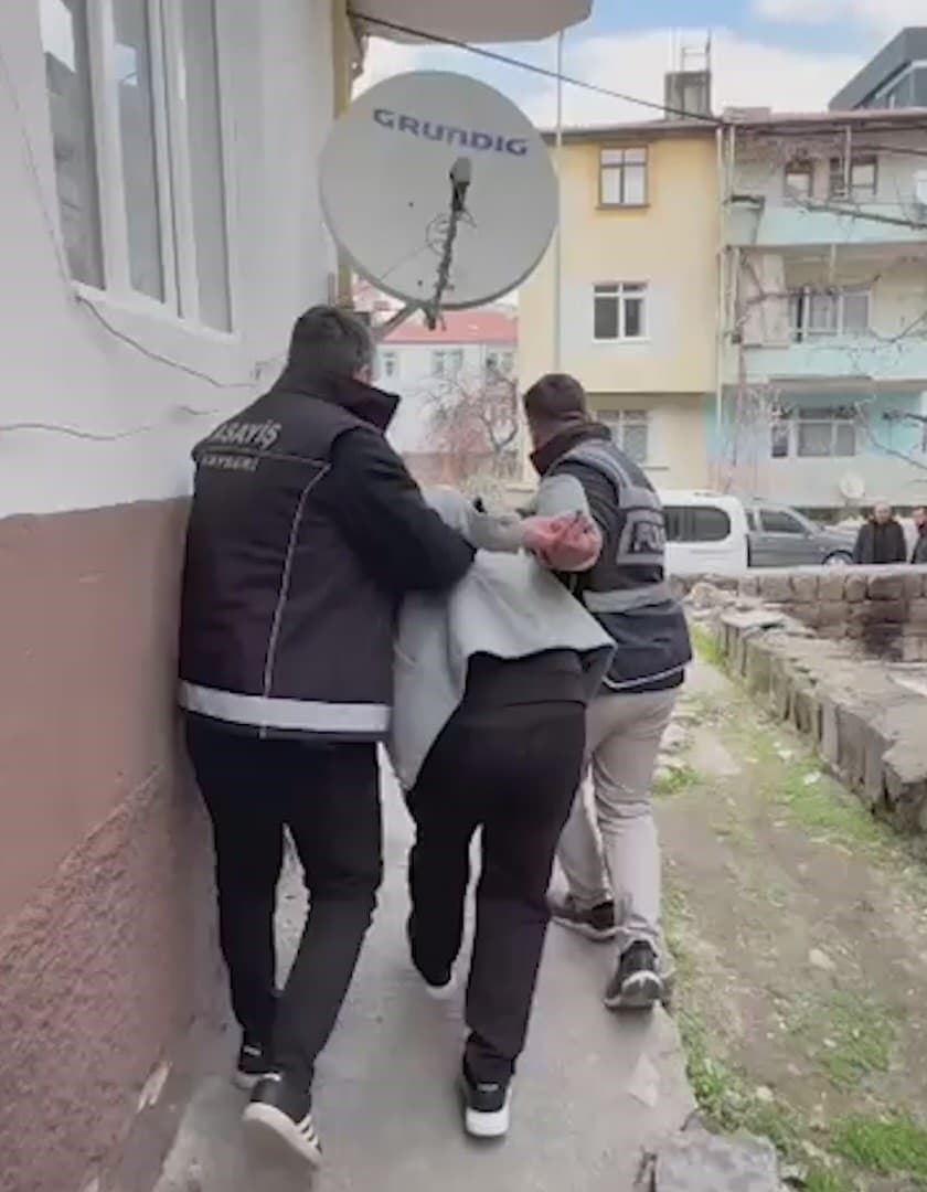 26 yıl kesinleşmiş cezası bulunan şahıs polisten kaçamadı