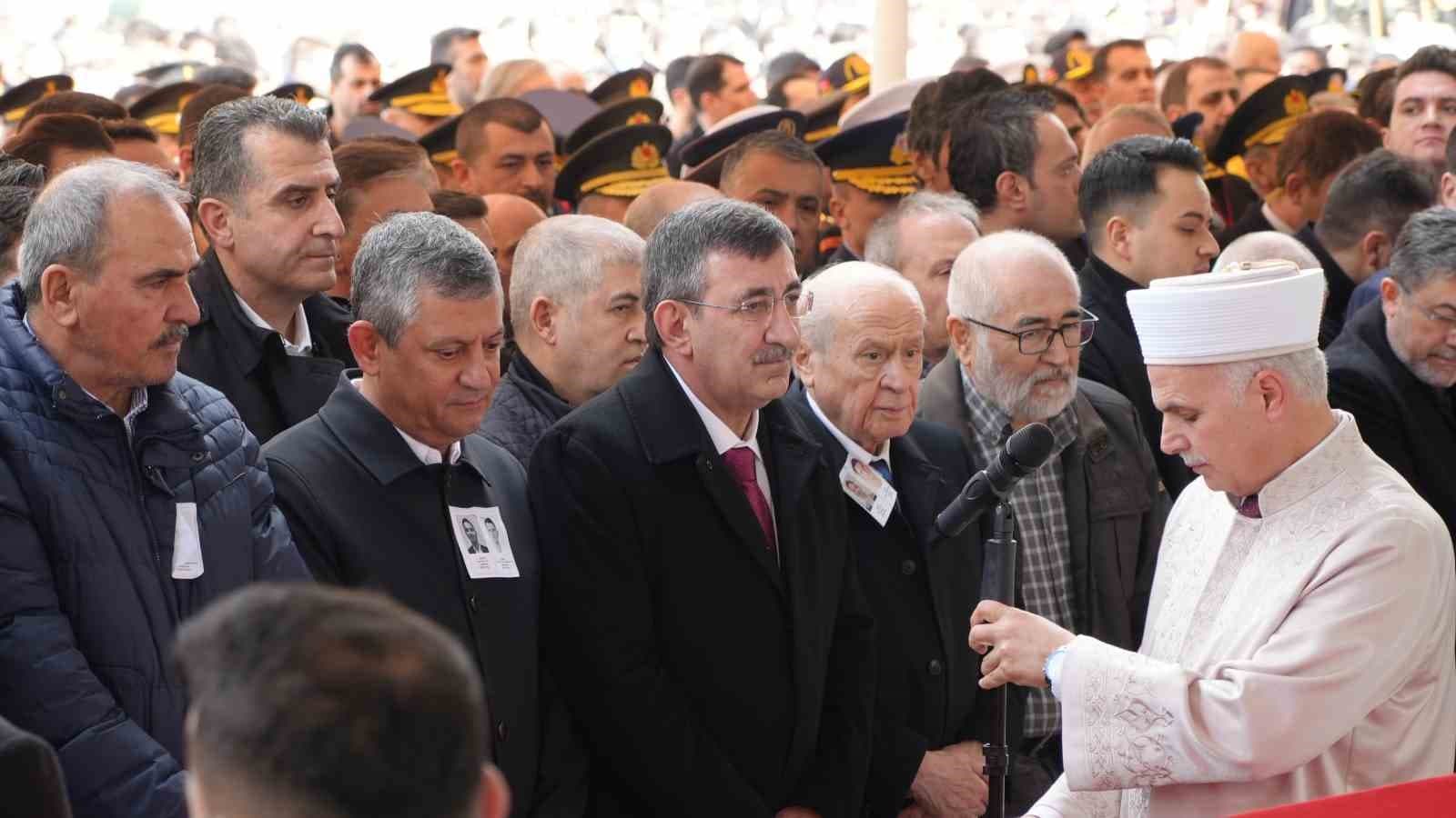 Katar’da helikopterin düşmesi sonucu şehit olan ASELSAN teknisyenleri için töreni düzenlendi