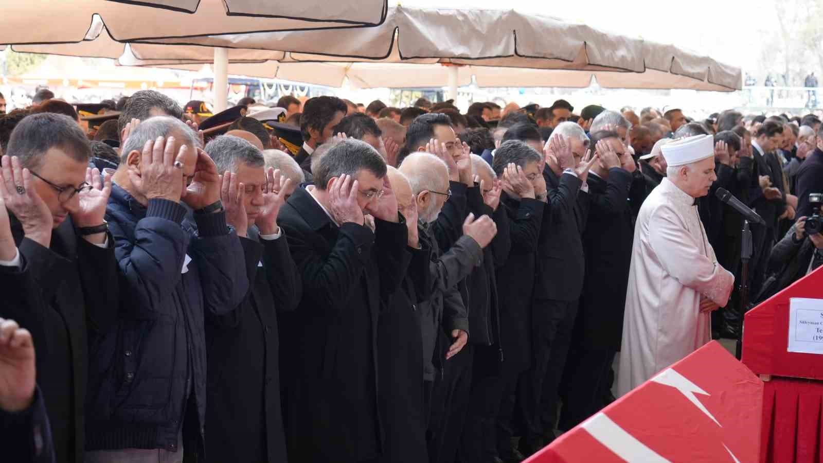 Katar’da helikopterin düşmesi sonucu şehit olan ASELSAN teknisyenleri için töreni düzenlendi