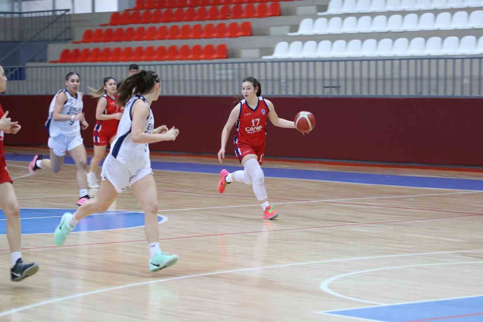U18 Kızlar Basketbol Anadolu Şampiyonası Beyaz Grup Uşak’ta tamamlandı