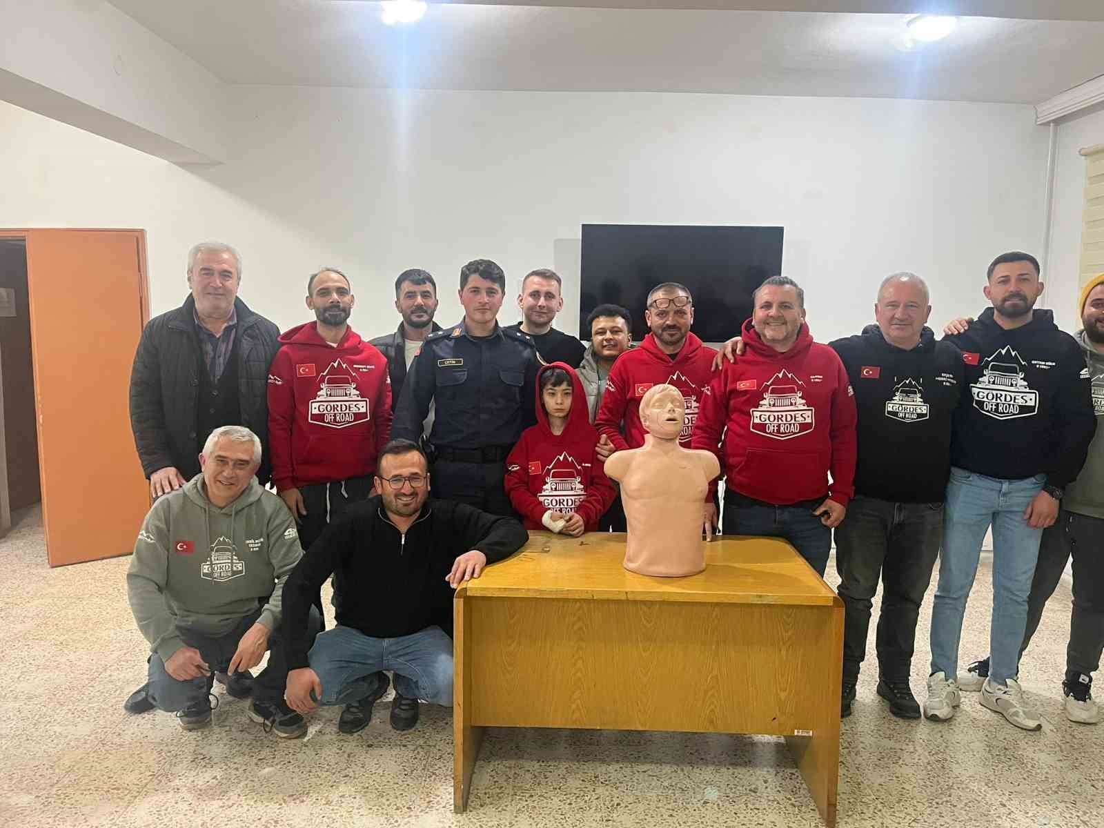 Gördes’te STK’lara yönelik ‘hayat kurtaran’ eğitimler başladı