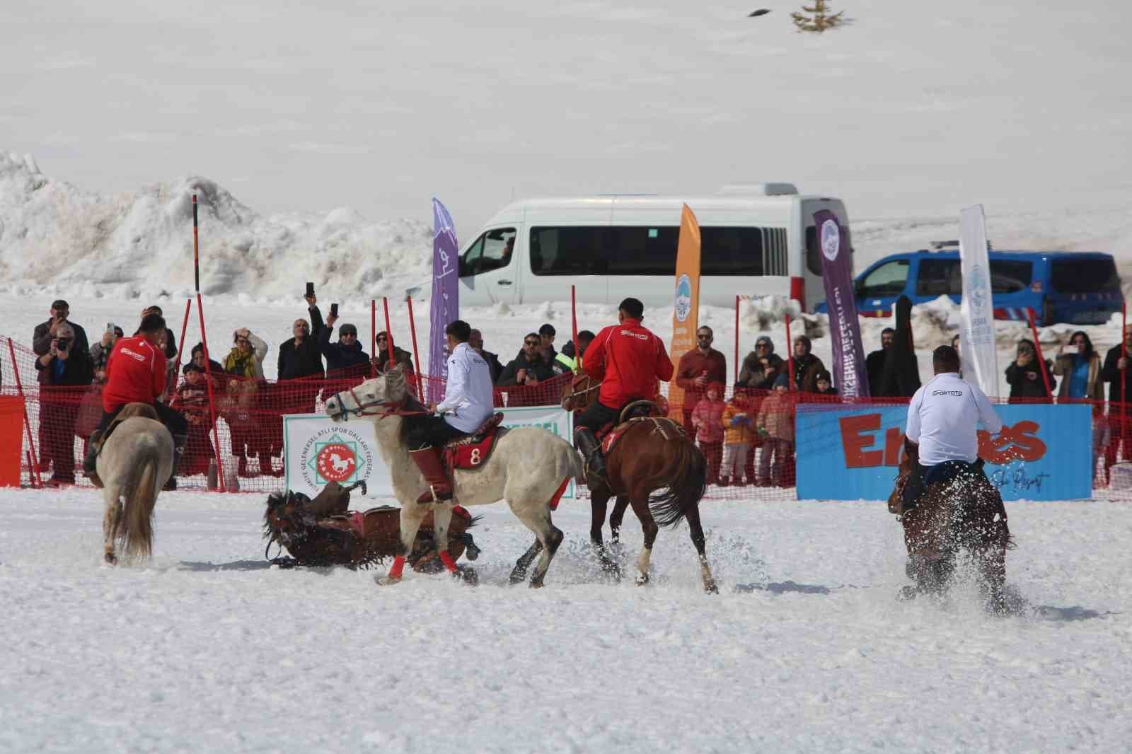Kökbörü Oyunları Erciyes 2026 nefes kesti