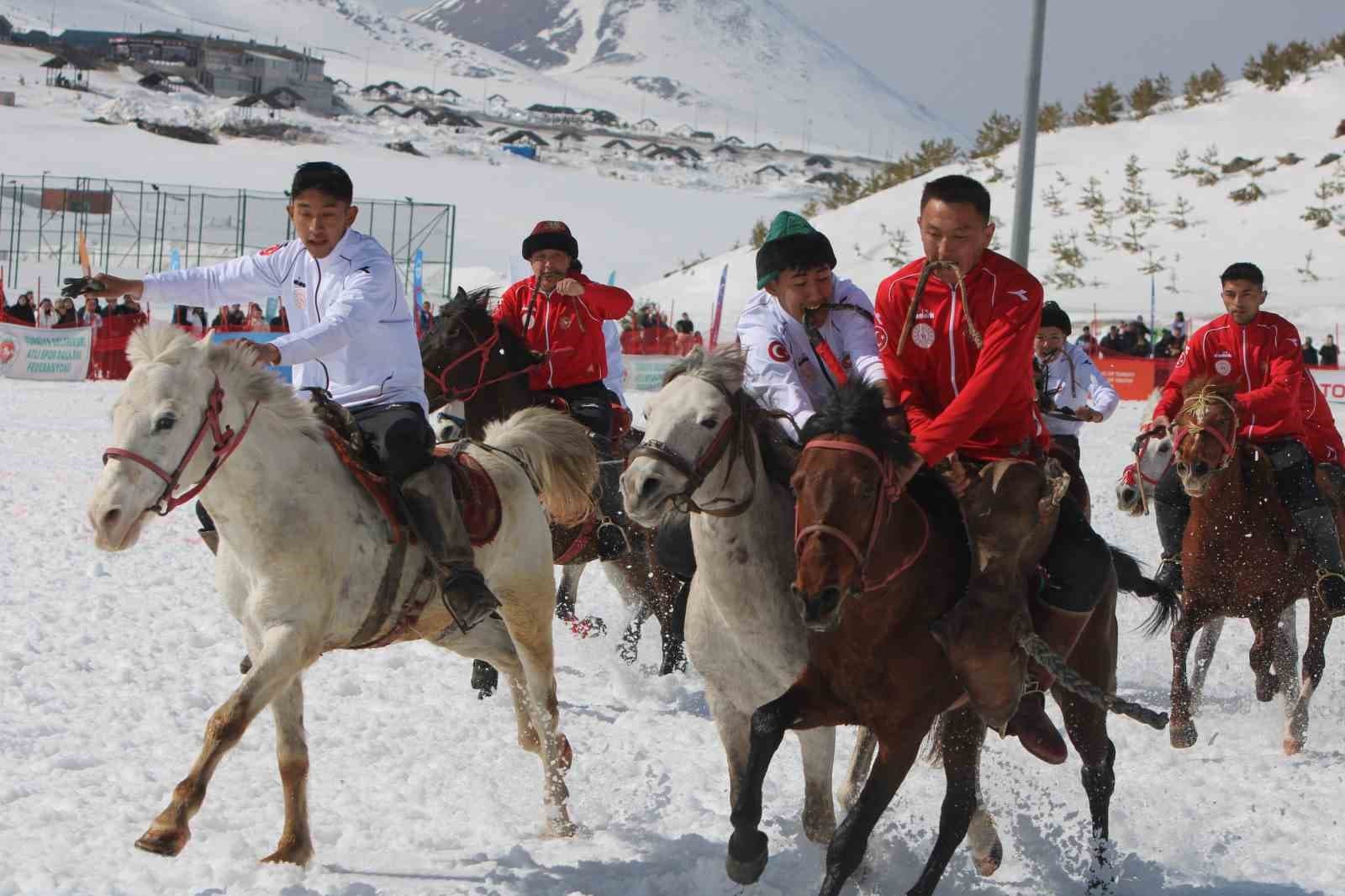 Kökbörü Oyunları Erciyes 2026 nefes kesti