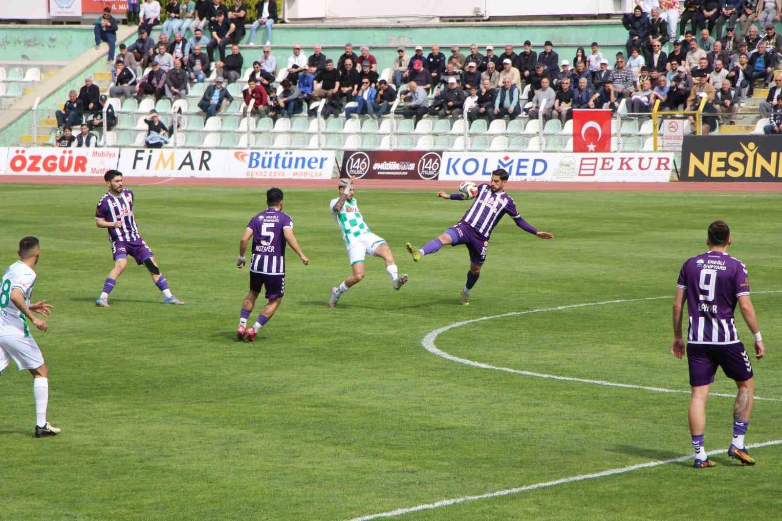 TFF 3. Lig: Amasyaspor FK: 1 - Karadeniz Ereğli Belediyespor: 2