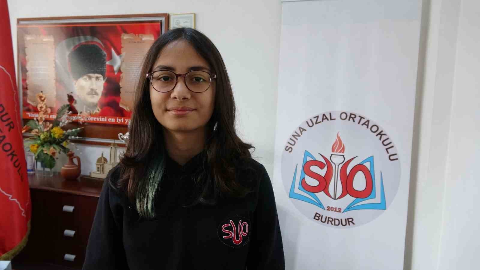 13 yaşındaki Defne Güler Amerikan Matematik Olimpiyatları’nda altın madalya kazandı