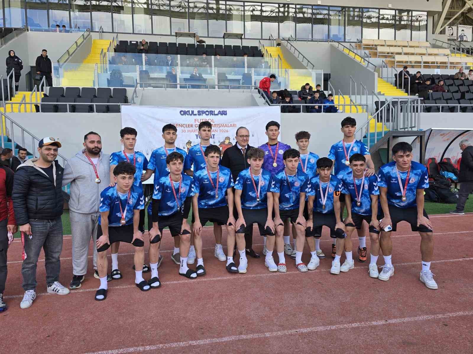 Yozgat’ta 288 sporcunun katıldığı Okul Sporları Futbol Müsabakaları tamamlandı